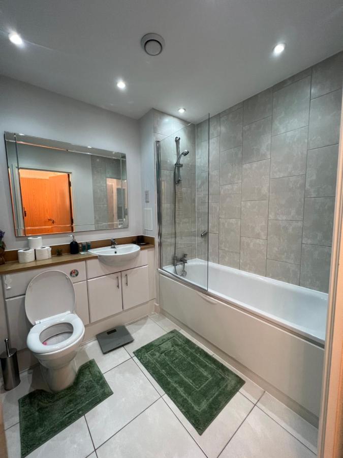 Cityscape Serenity: 10Th Floor Oasis Near City Airport, Excel & 02 Londres Exterior foto