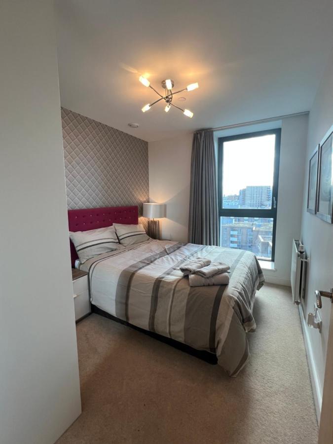 Cityscape Serenity: 10Th Floor Oasis Near City Airport, Excel & 02 Londres Exterior foto