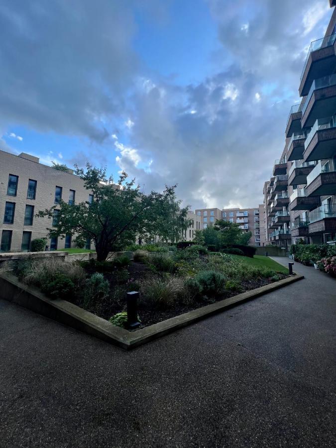 Cityscape Serenity: 10Th Floor Oasis Near City Airport, Excel & 02 Londres Exterior foto